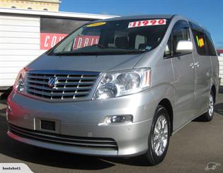 2004 Toyota Alphard AX 8Seater